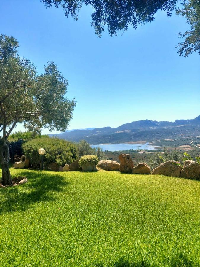 Stazzu Barecca B&B Cugnana Verde Luaran gambar