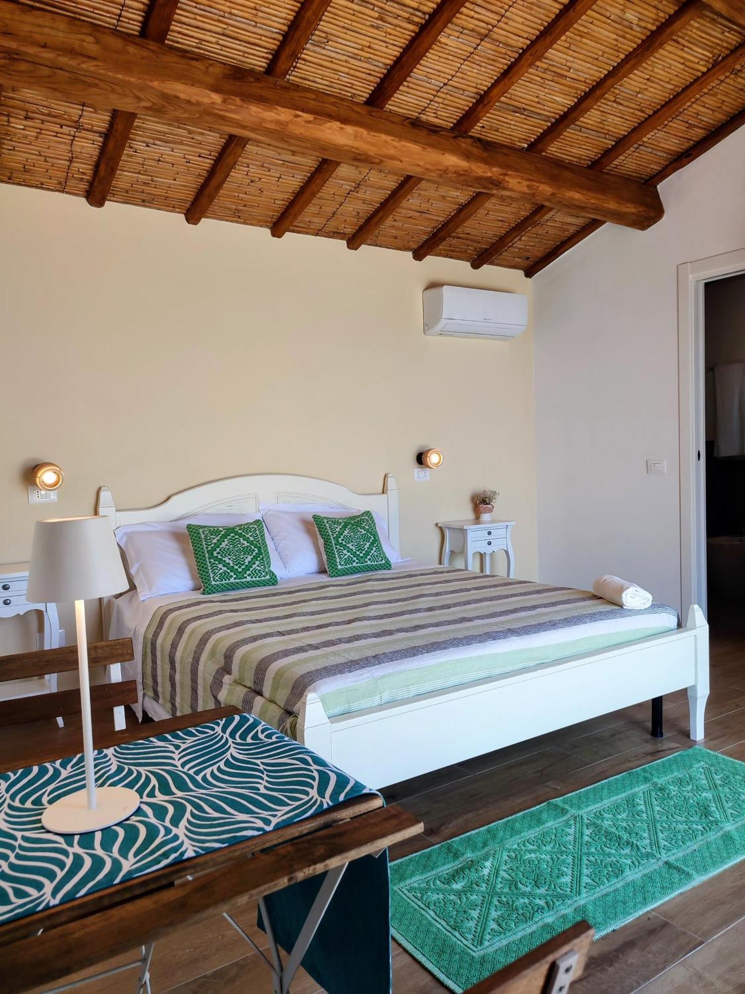 Stazzu Barecca B&B Cugnana Verde Luaran gambar